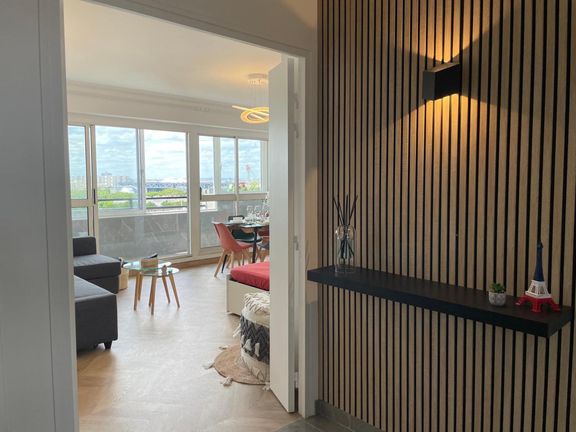 Paris Pantin Magnifique Appartement 4 Pieces De 108M2 Avec 2 Parking Interieur - Tres Cosy Pour 1 A 12 Personnes - Entierement Refait A Neuf Entire Apartment Luxurious And Warm - Pantin Paris 19 Eme Free Wifi Gratuit Luaran gambar
