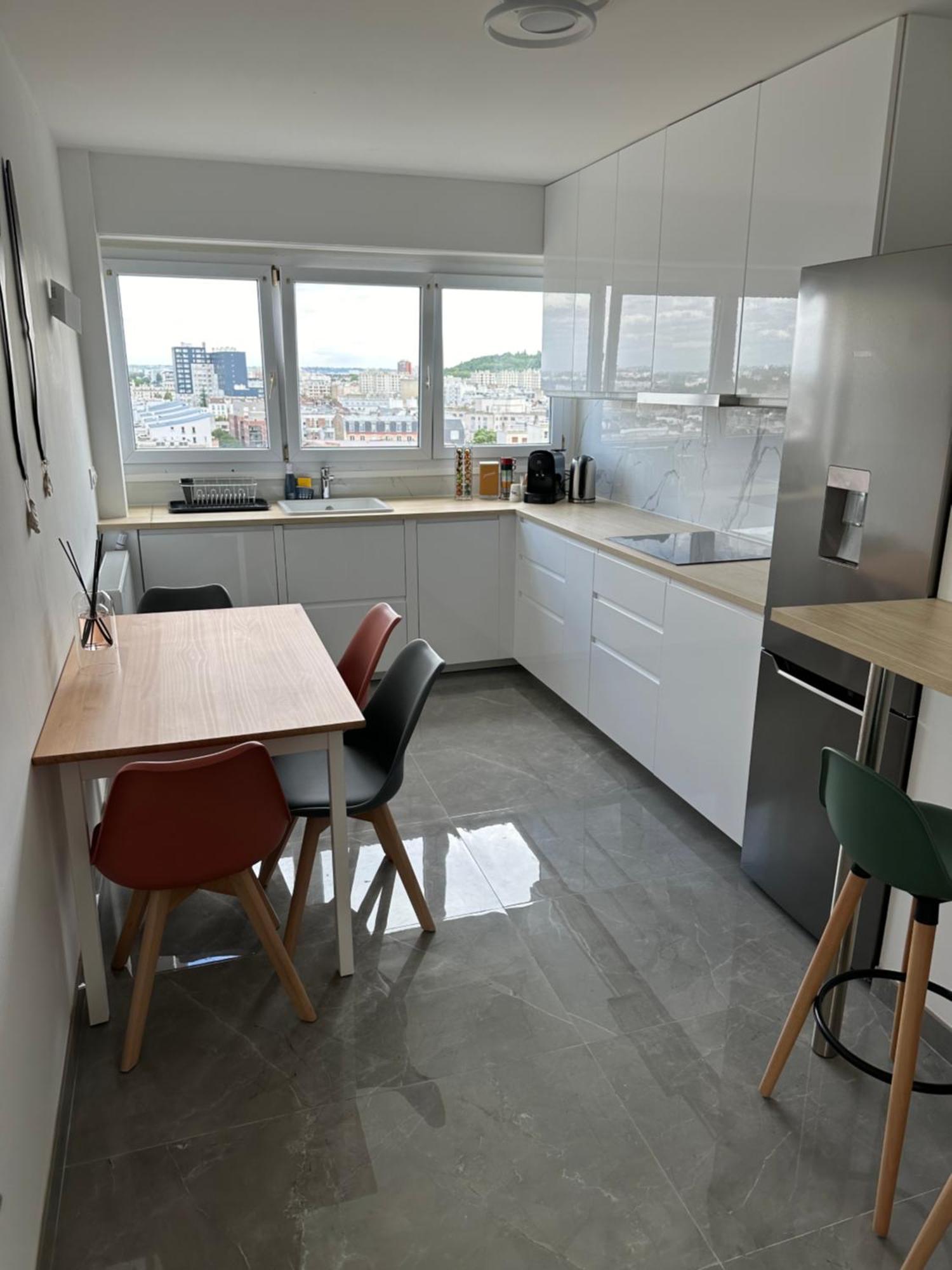 Paris Pantin Magnifique Appartement 4 Pieces De 108M2 Avec 2 Parking Interieur - Tres Cosy Pour 1 A 12 Personnes - Entierement Refait A Neuf Entire Apartment Luxurious And Warm - Pantin Paris 19 Eme Free Wifi Gratuit Luaran gambar