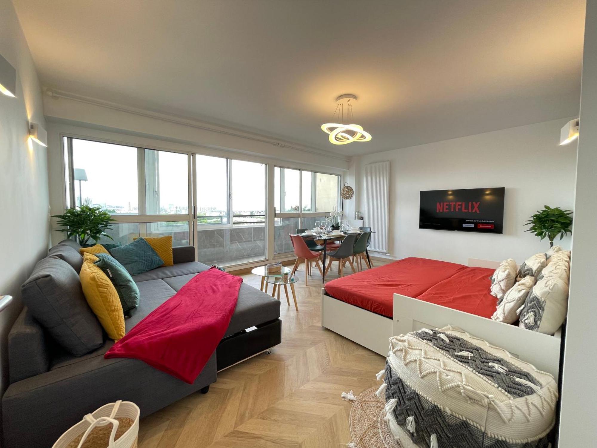Paris Pantin Magnifique Appartement 4 Pieces De 108M2 Avec 2 Parking Interieur - Tres Cosy Pour 1 A 12 Personnes - Entierement Refait A Neuf Entire Apartment Luxurious And Warm - Pantin Paris 19 Eme Free Wifi Gratuit Luaran gambar