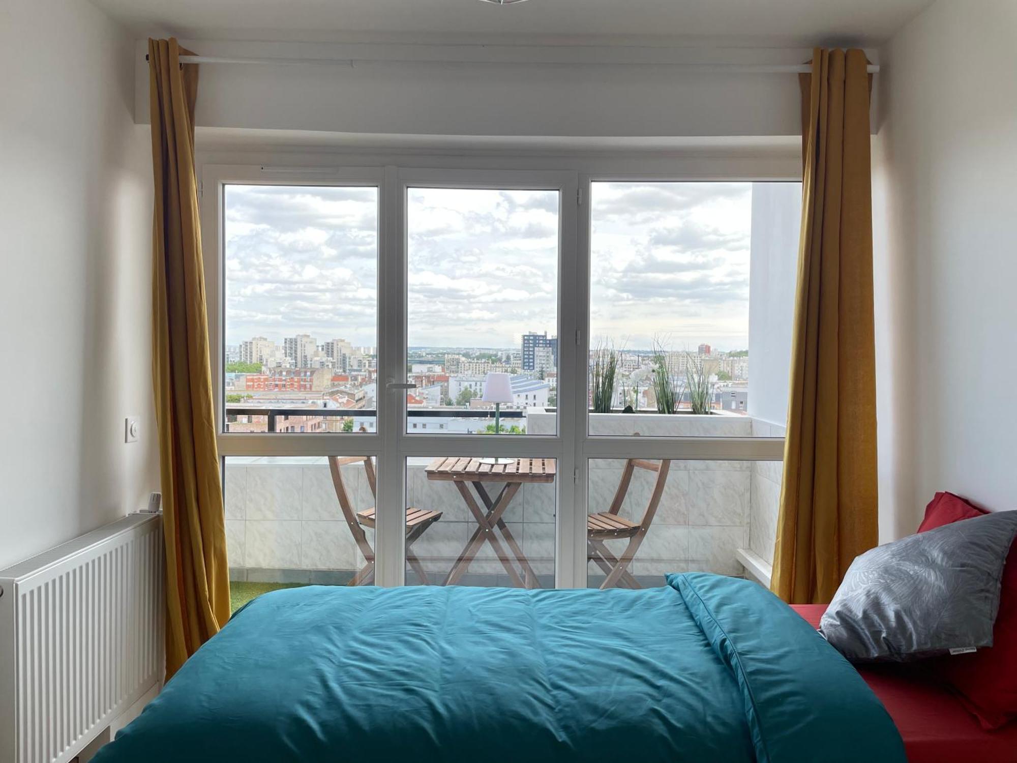 Paris Pantin Magnifique Appartement 4 Pieces De 108M2 Avec 2 Parking Interieur - Tres Cosy Pour 1 A 12 Personnes - Entierement Refait A Neuf Entire Apartment Luxurious And Warm - Pantin Paris 19 Eme Free Wifi Gratuit Luaran gambar