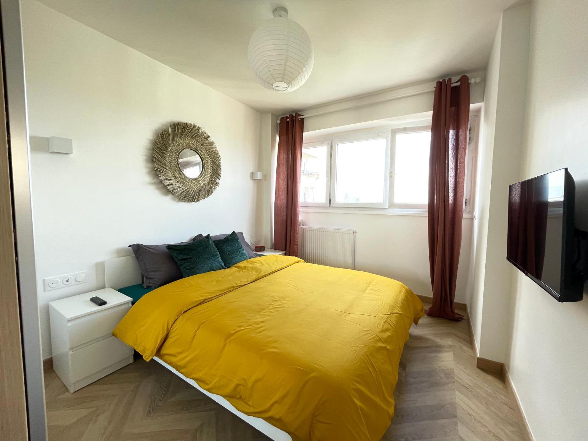 Paris Pantin Magnifique Appartement 4 Pieces De 108M2 Avec 2 Parking Interieur - Tres Cosy Pour 1 A 12 Personnes - Entierement Refait A Neuf Entire Apartment Luxurious And Warm - Pantin Paris 19 Eme Free Wifi Gratuit Luaran gambar
