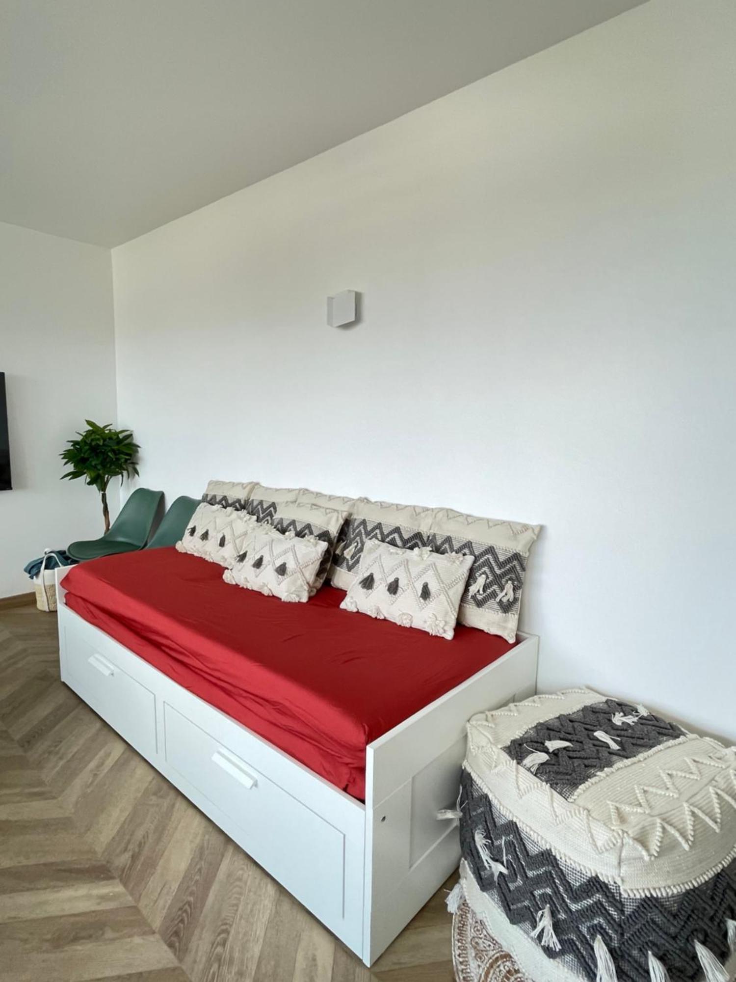 Paris Pantin Magnifique Appartement 4 Pieces De 108M2 Avec 2 Parking Interieur - Tres Cosy Pour 1 A 12 Personnes - Entierement Refait A Neuf Entire Apartment Luxurious And Warm - Pantin Paris 19 Eme Free Wifi Gratuit Luaran gambar