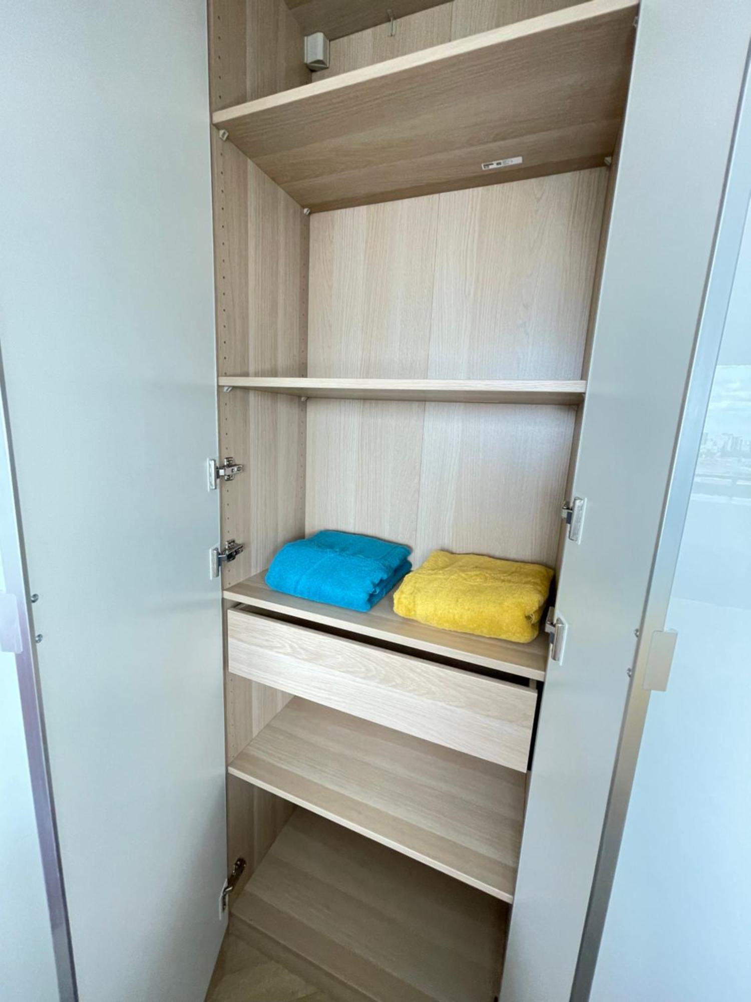 Paris Pantin Magnifique Appartement 4 Pieces De 108M2 Avec 2 Parking Interieur - Tres Cosy Pour 1 A 12 Personnes - Entierement Refait A Neuf Entire Apartment Luxurious And Warm - Pantin Paris 19 Eme Free Wifi Gratuit Luaran gambar