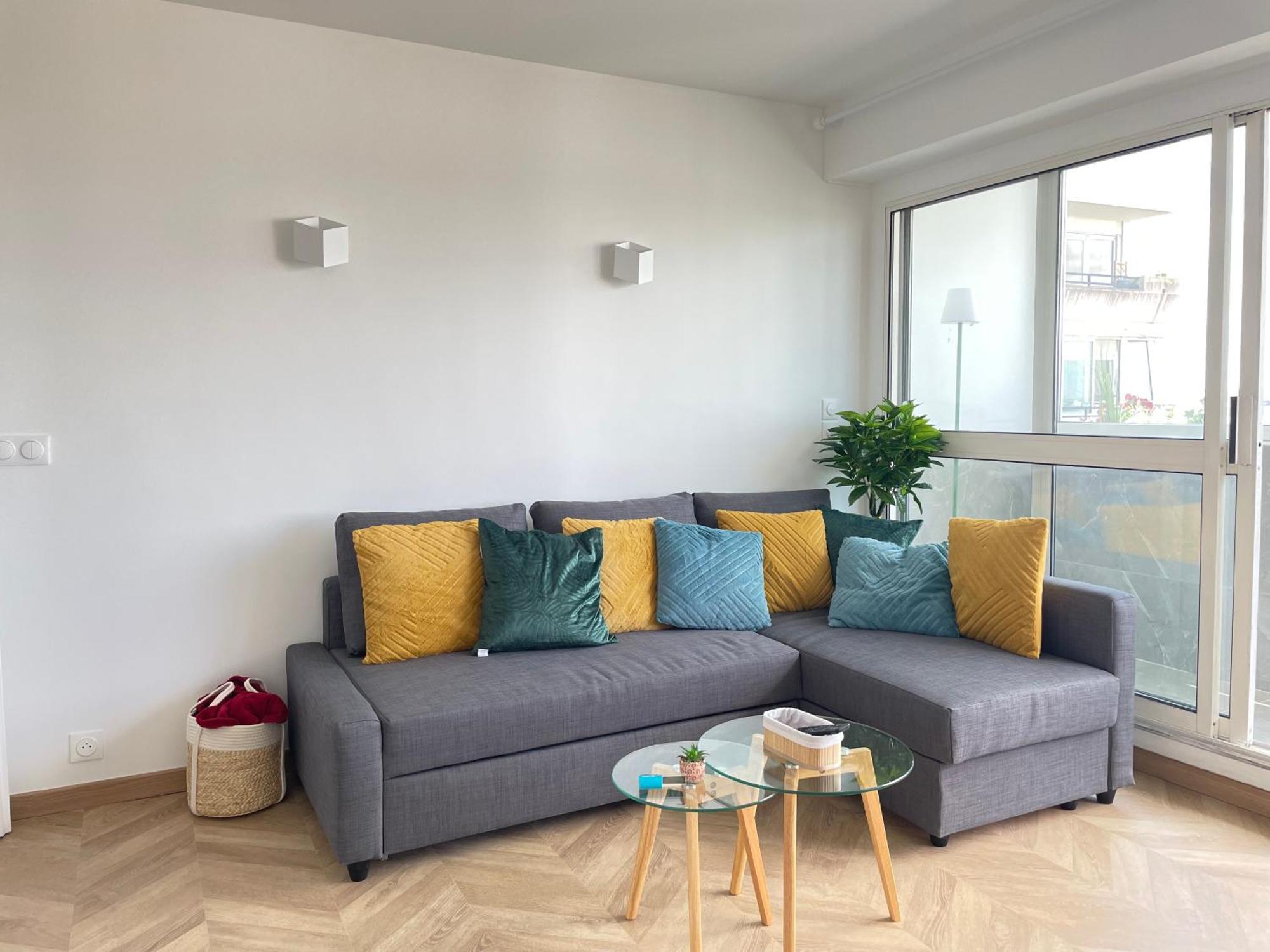 Paris Pantin Magnifique Appartement 4 Pieces De 108M2 Avec 2 Parking Interieur - Tres Cosy Pour 1 A 12 Personnes - Entierement Refait A Neuf Entire Apartment Luxurious And Warm - Pantin Paris 19 Eme Free Wifi Gratuit Luaran gambar