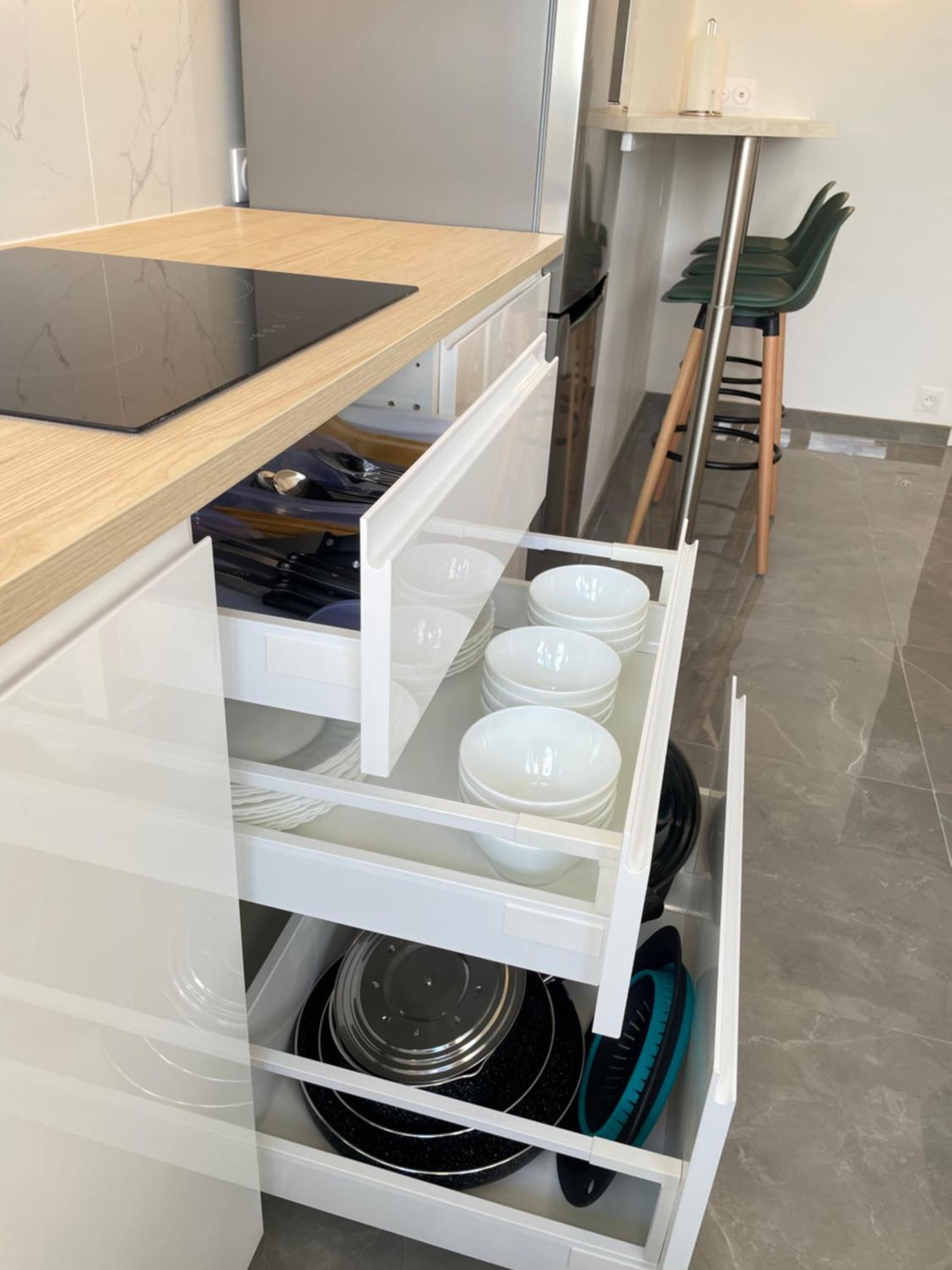 Paris Pantin Magnifique Appartement 4 Pieces De 108M2 Avec 2 Parking Interieur - Tres Cosy Pour 1 A 12 Personnes - Entierement Refait A Neuf Entire Apartment Luxurious And Warm - Pantin Paris 19 Eme Free Wifi Gratuit Luaran gambar