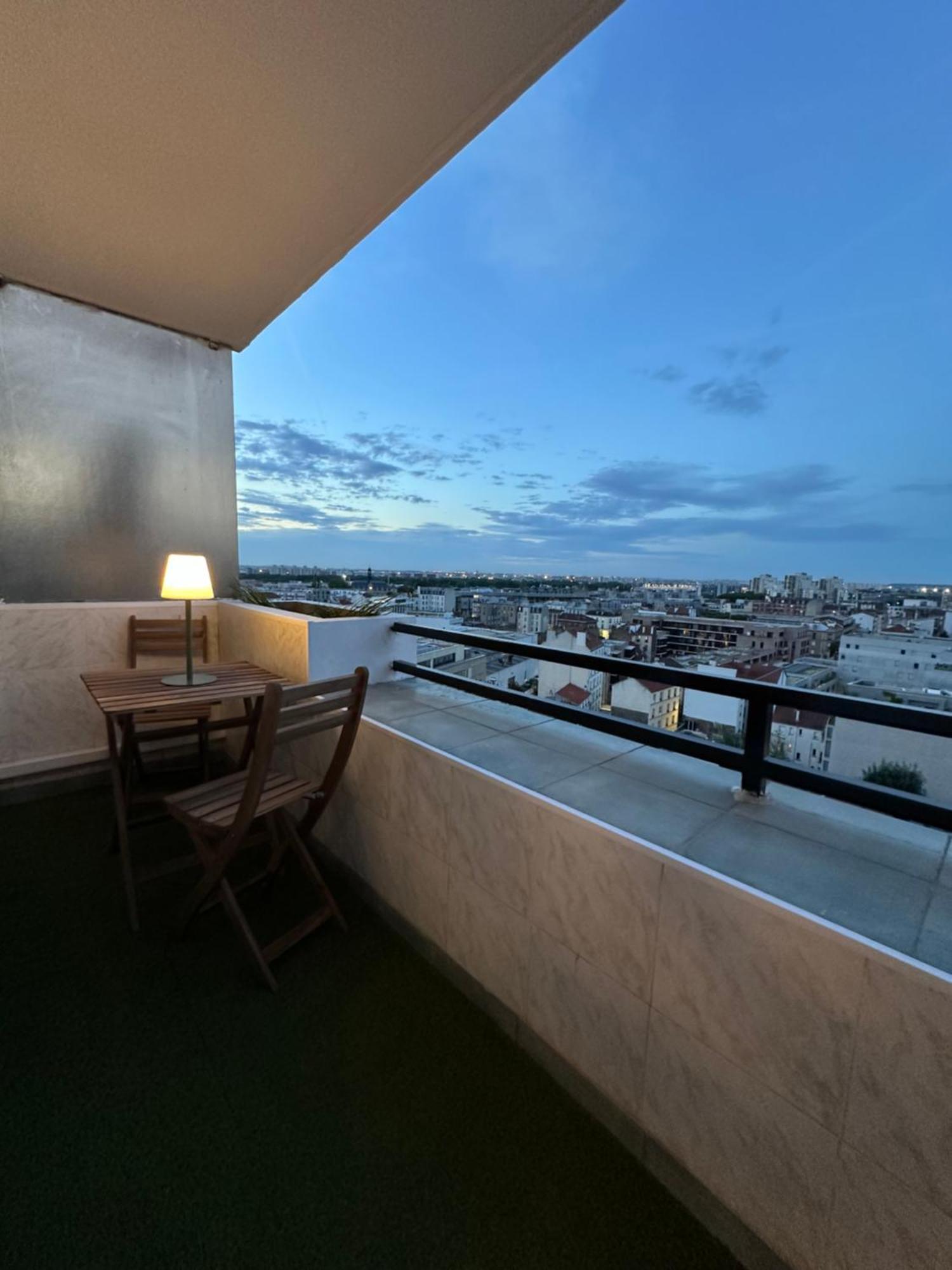 Paris Pantin Magnifique Appartement 4 Pieces De 108M2 Avec 2 Parking Interieur - Tres Cosy Pour 1 A 12 Personnes - Entierement Refait A Neuf Entire Apartment Luxurious And Warm - Pantin Paris 19 Eme Free Wifi Gratuit Luaran gambar