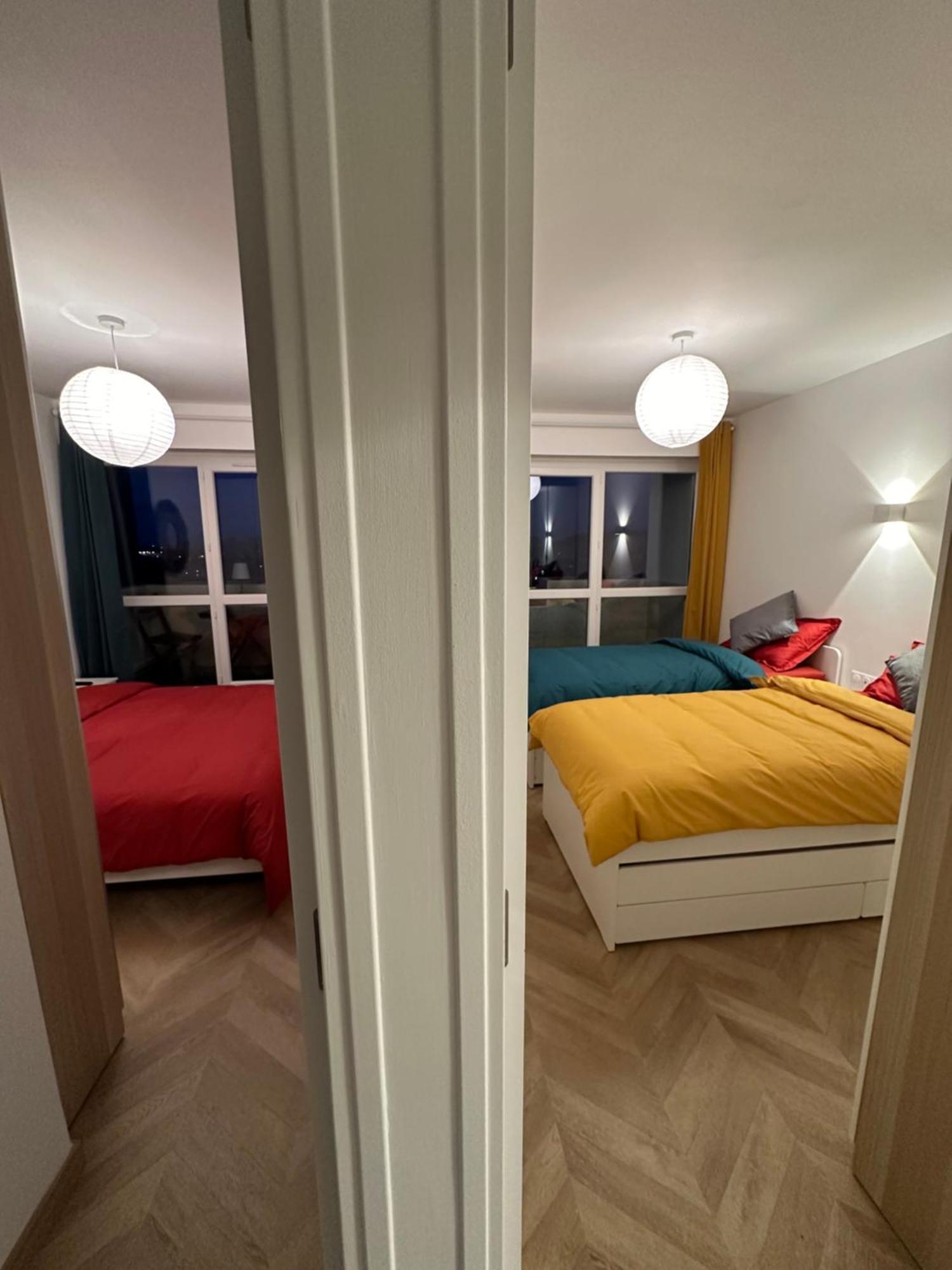 Paris Pantin Magnifique Appartement 4 Pieces De 108M2 Avec 2 Parking Interieur - Tres Cosy Pour 1 A 12 Personnes - Entierement Refait A Neuf Entire Apartment Luxurious And Warm - Pantin Paris 19 Eme Free Wifi Gratuit Luaran gambar